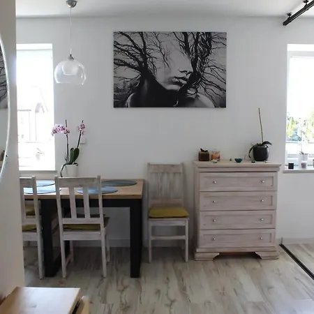 Apartament-moj Azyl Lägenhet *